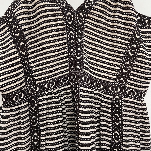 Beige black BCBGMAXAZARIA Dress mini summer Melania V neck sleeveless pleated 12 - Picture 6 of 16